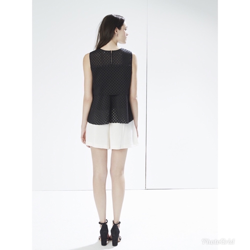 Rebecca Minkoff Santos Short Marshmallow Pleated 8